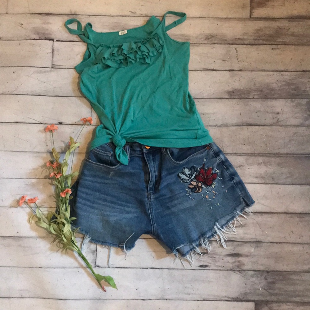 Blank NYC high rise embroidered jean shorts